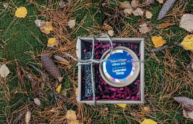 Dāvanu komplekts: burbuļbumba un lavandas ziepes